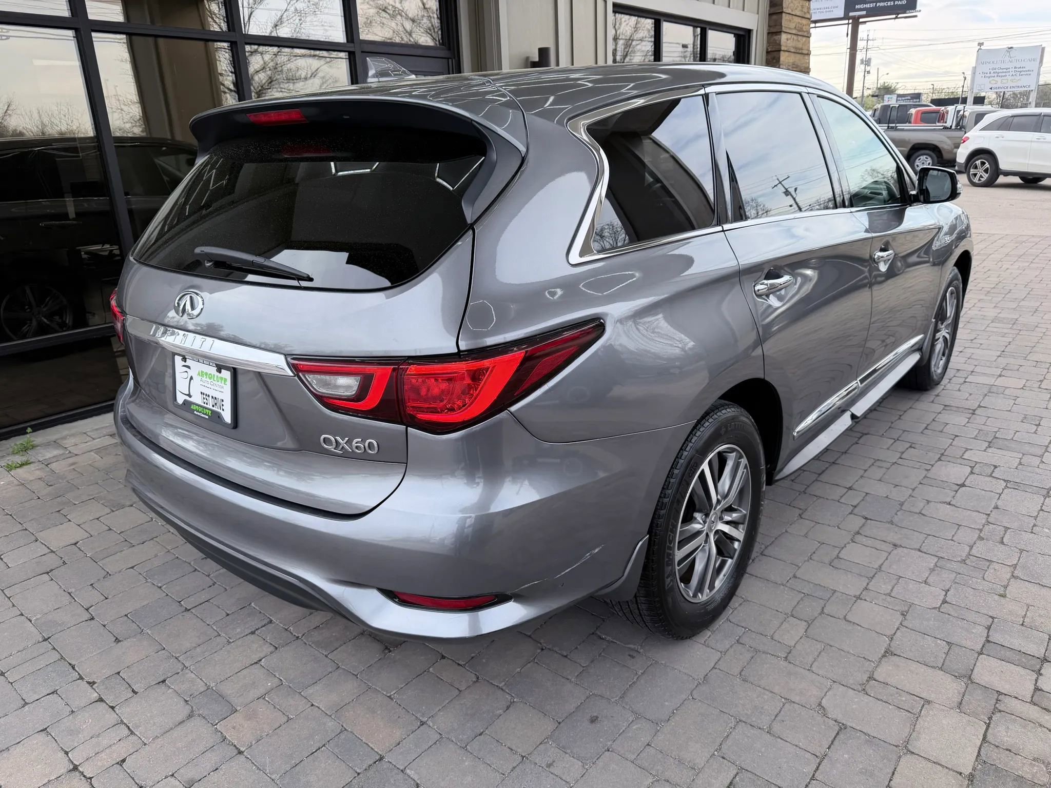 Used 2020 INFINITI QX60 Pure image 12