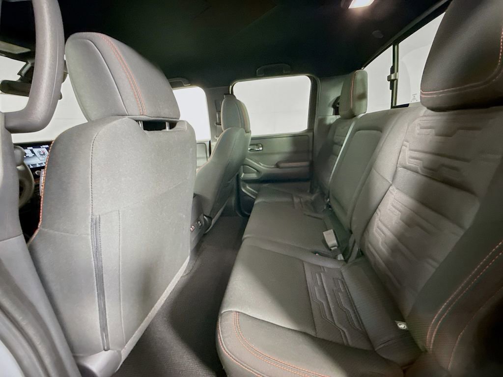 Used 2025 Nissan Frontier PRO-4X w/ Pro Convenience Package image 23