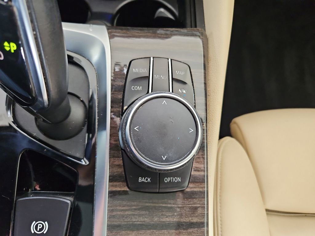Used 2019 BMW 530i xDrive w/ Convenience Package AWD/4WD image 20