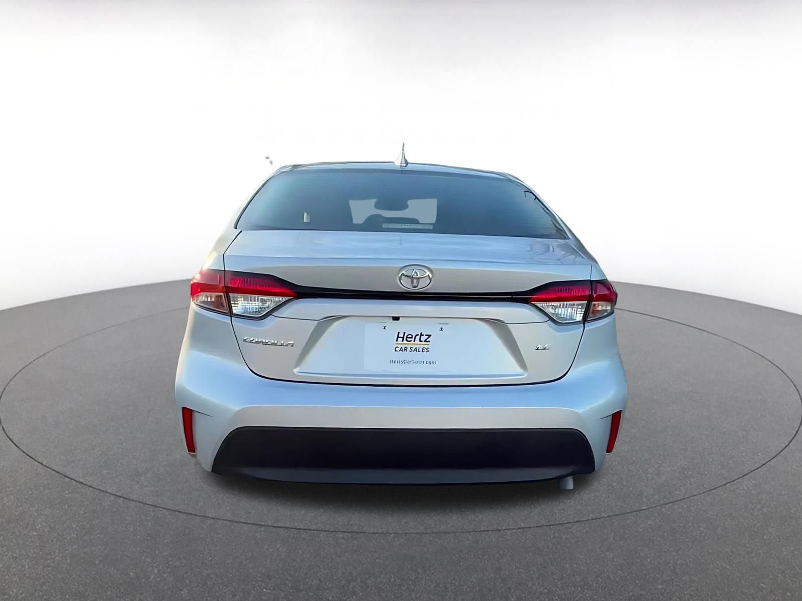 Used 2025 Toyota Corolla LE image 11