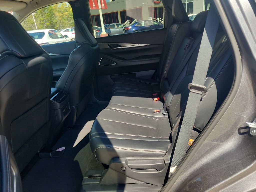 Used 2024 INFINITI QX60 Luxe w/ Performance Audio Package image 17