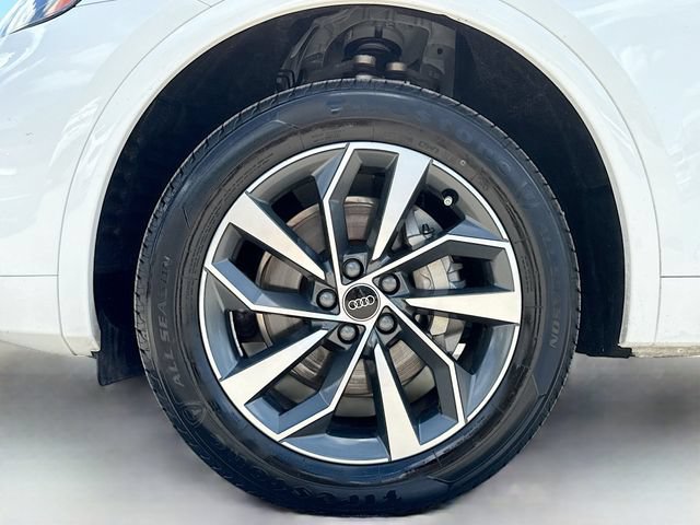 Used 2023 Audi Q5 2.0T Premium w/ Convenience Package AWD/4WD image 42