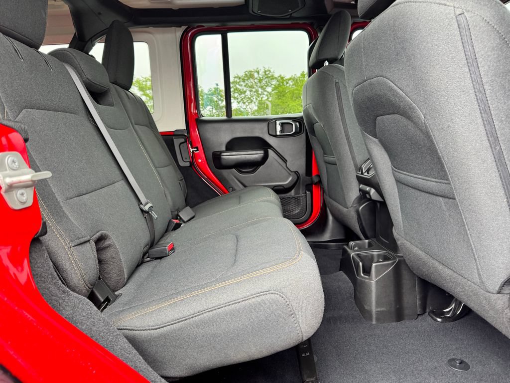 Used 2024 Jeep Wrangler Unlimited Sport AWD/4WD image 14