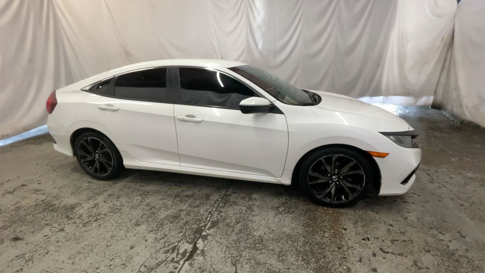 Used 2019 Honda Civic Sport image 4