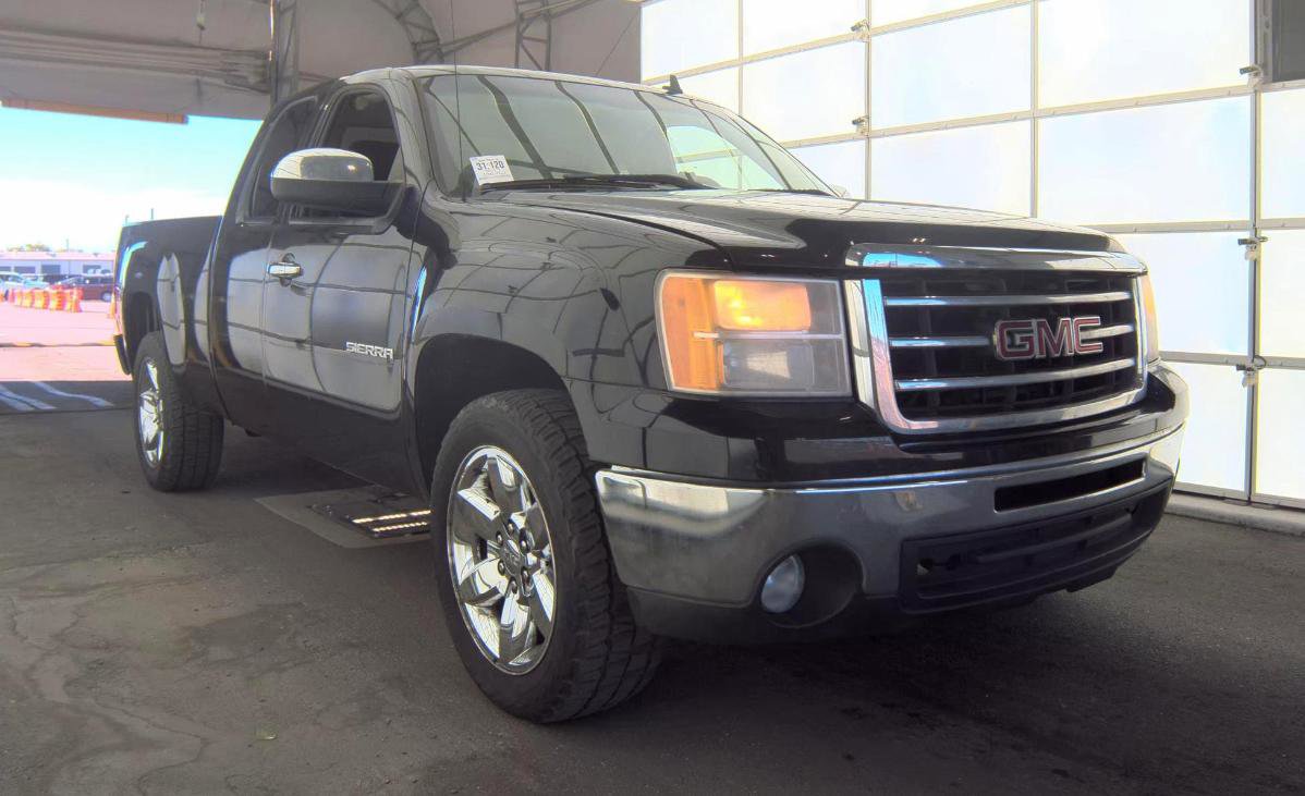 Used 2013 GMC Sierra 1500 SLE image 3