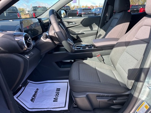 New 2026 Chevrolet Equinox LT image 25