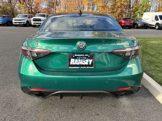 New 2025 Alfa Romeo Giulia AWD w/ Driving Assist Package image 7