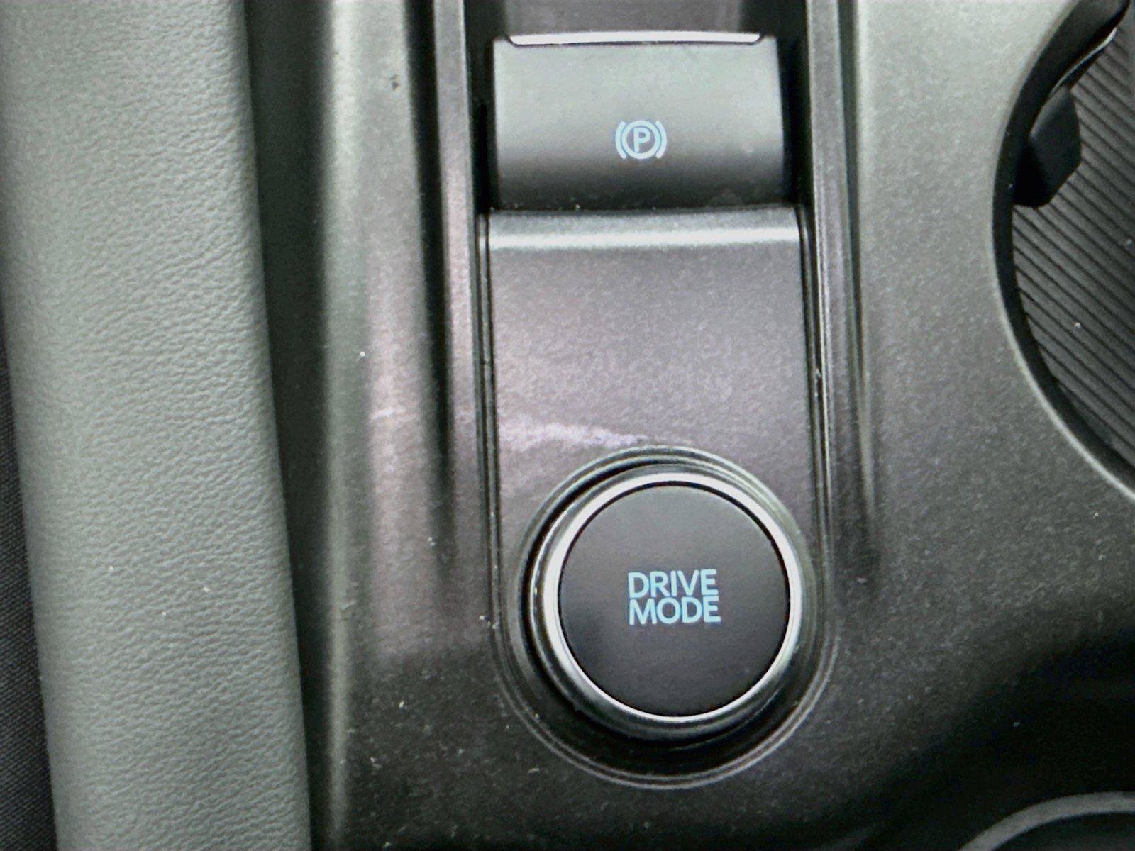 Used 2025 Ford Explorer Active RWD image 20