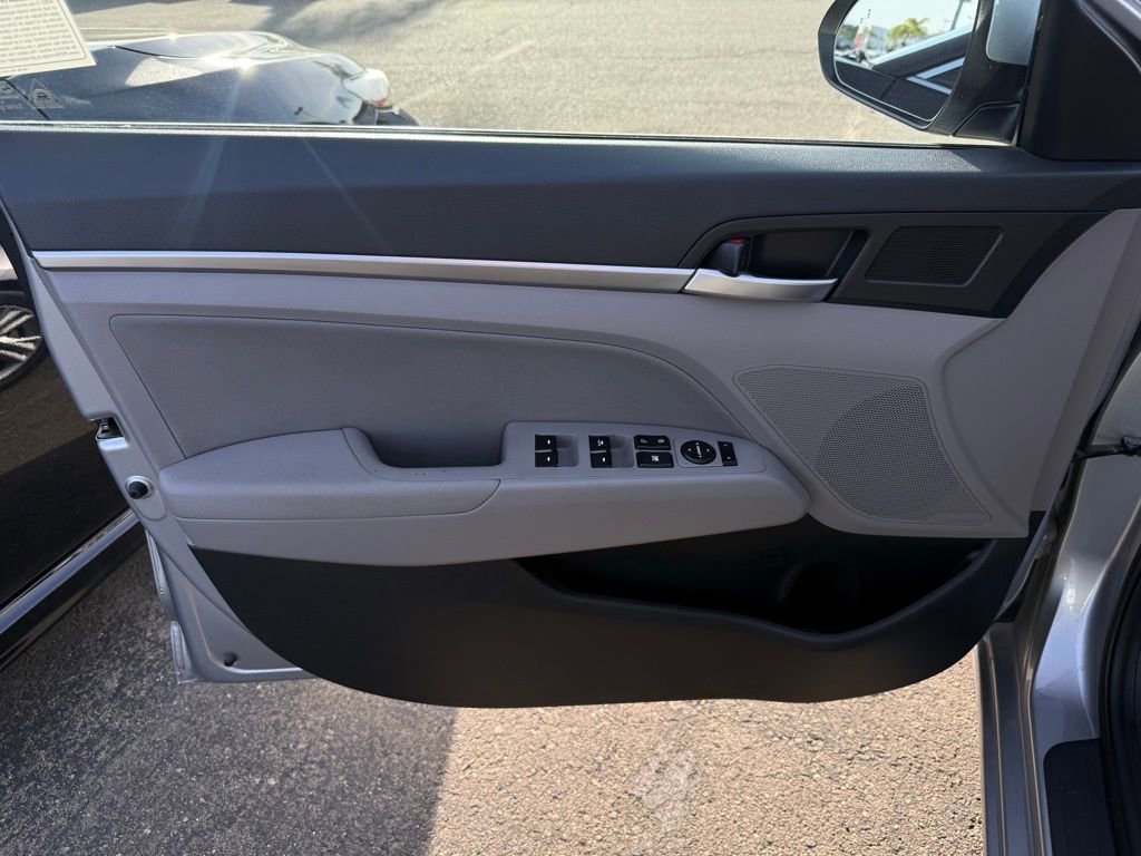 Used 2020 Hyundai Elantra Value Edition image 18