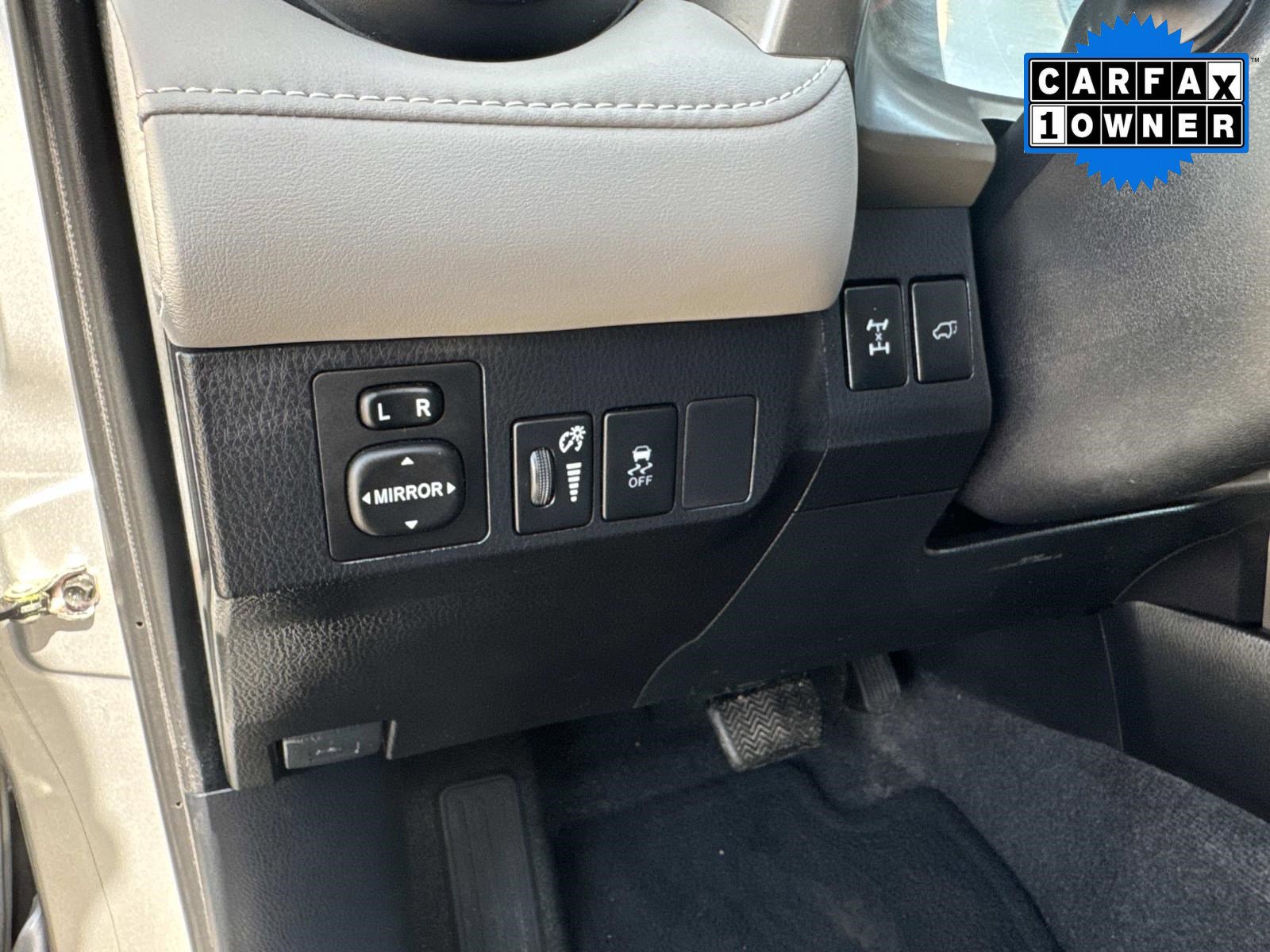 Used 2015 Toyota RAV4 XLE image 34