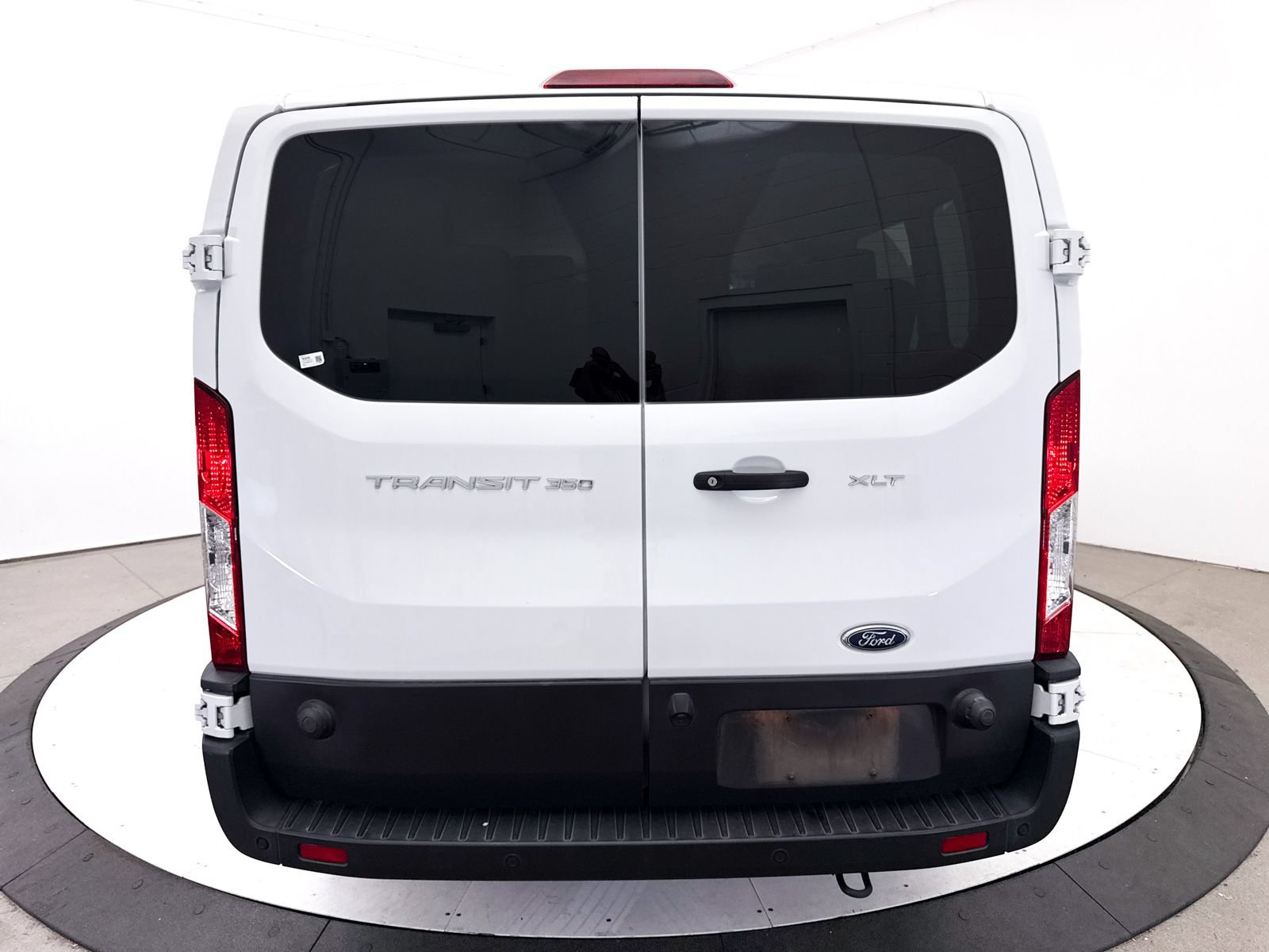 Used 2024 Ford Transit 350 XLT RWD image 15