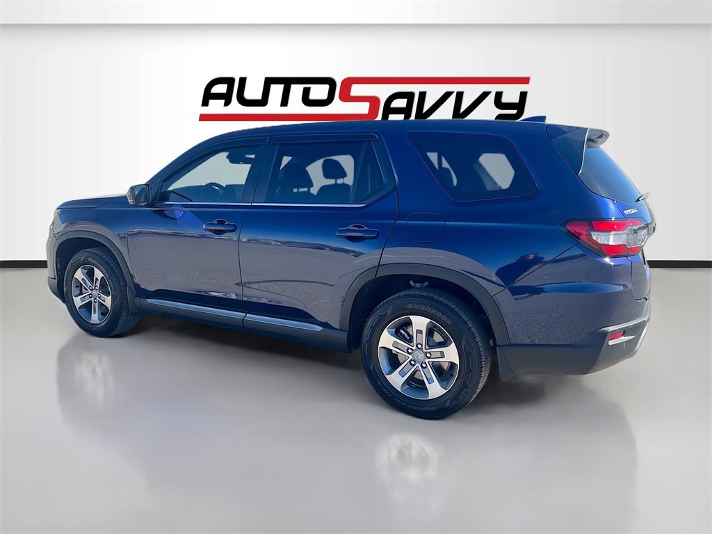 Used 2025 Honda Pilot EX-L image 5