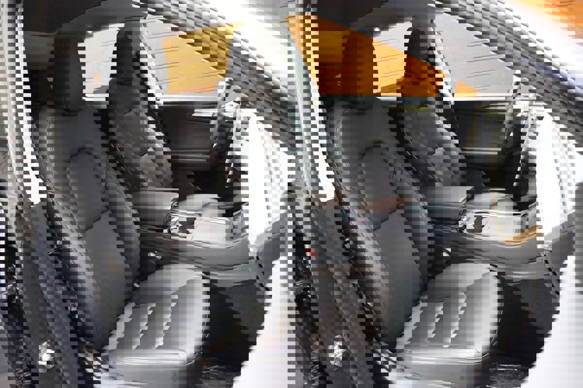 Used 2023 Tesla Model Y Performance image 36