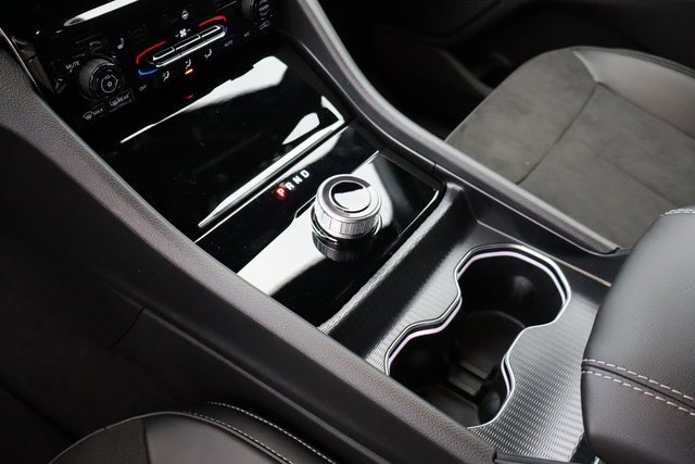 New 2025 Jeep Grand Cherokee Altitude image 21