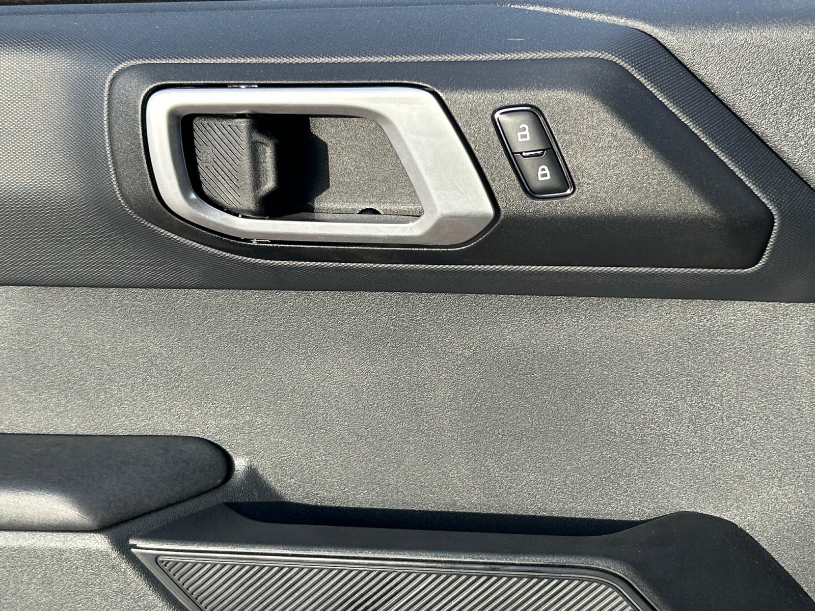 New 2025 Ford Bronco 4-Door AWD/4WD image 16