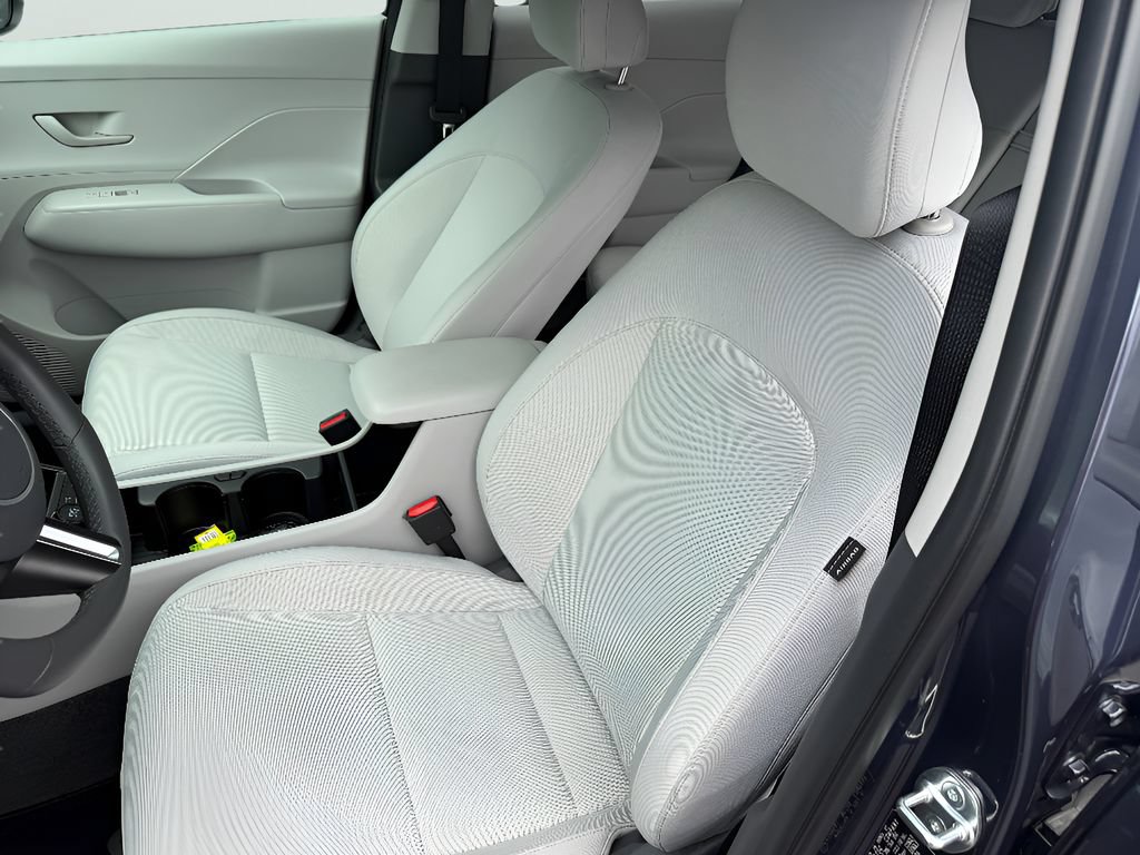 Used 2025 Hyundai Kona SEL FWD image 31