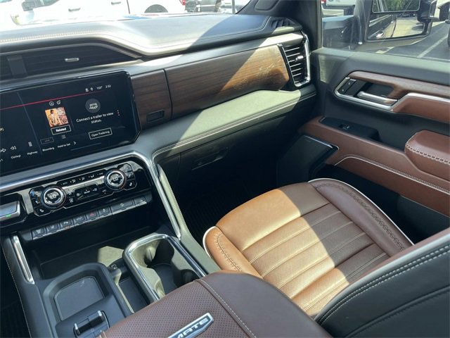 Used 2024 GMC Sierra 2500 Denali Ultimate image 15
