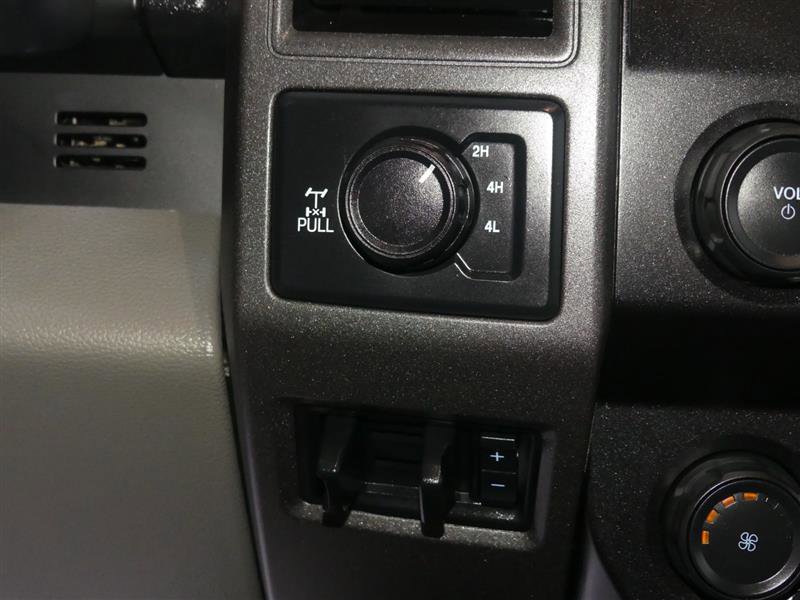 Used 2020 Ford F250 XL w/ Power Equipment Group image 35