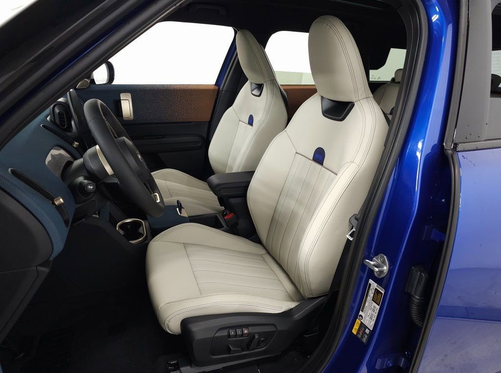 New 2025 MINI Cooper Countryman SE image 11