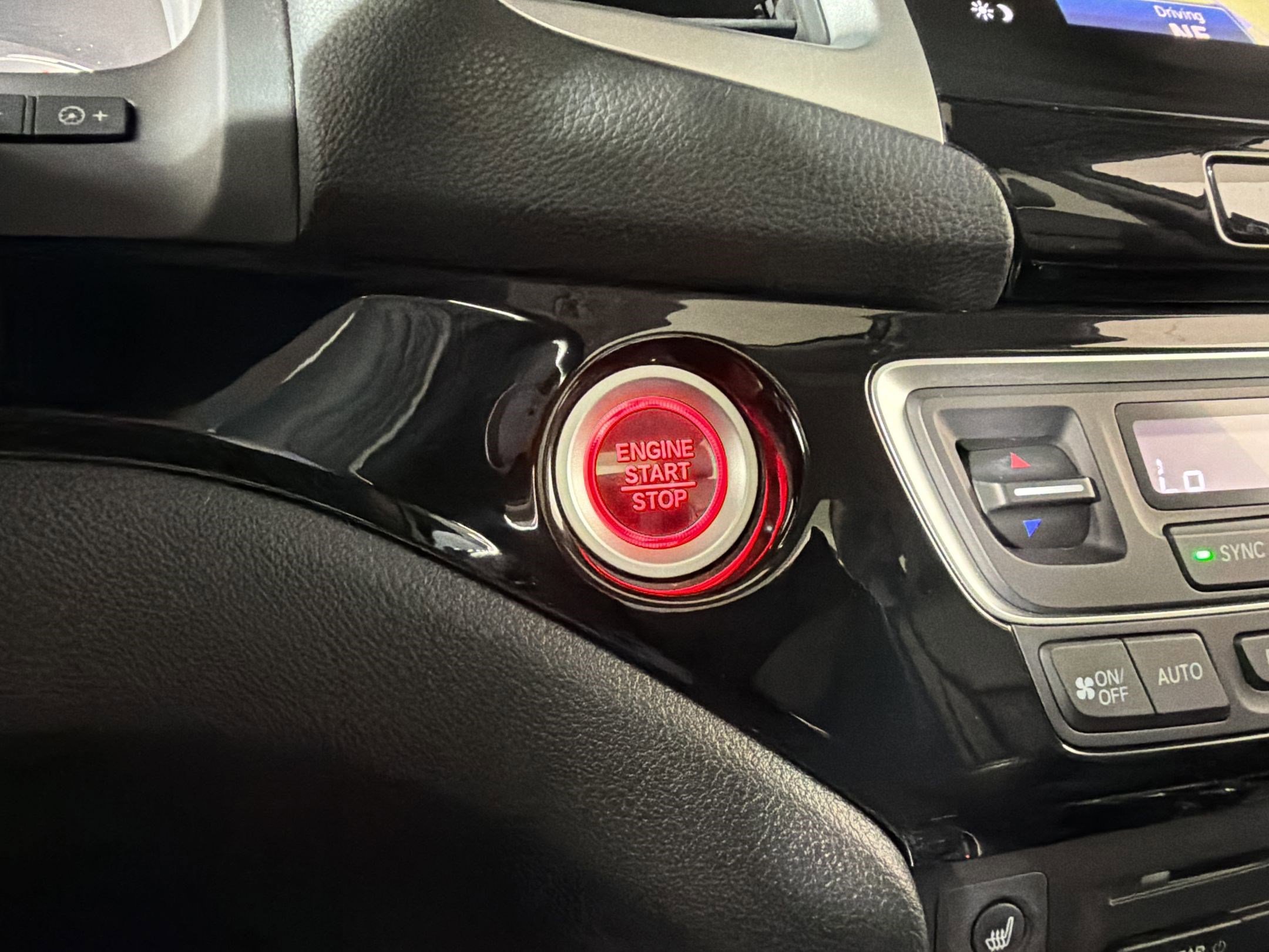 Used 2016 Honda Pilot Elite image 27