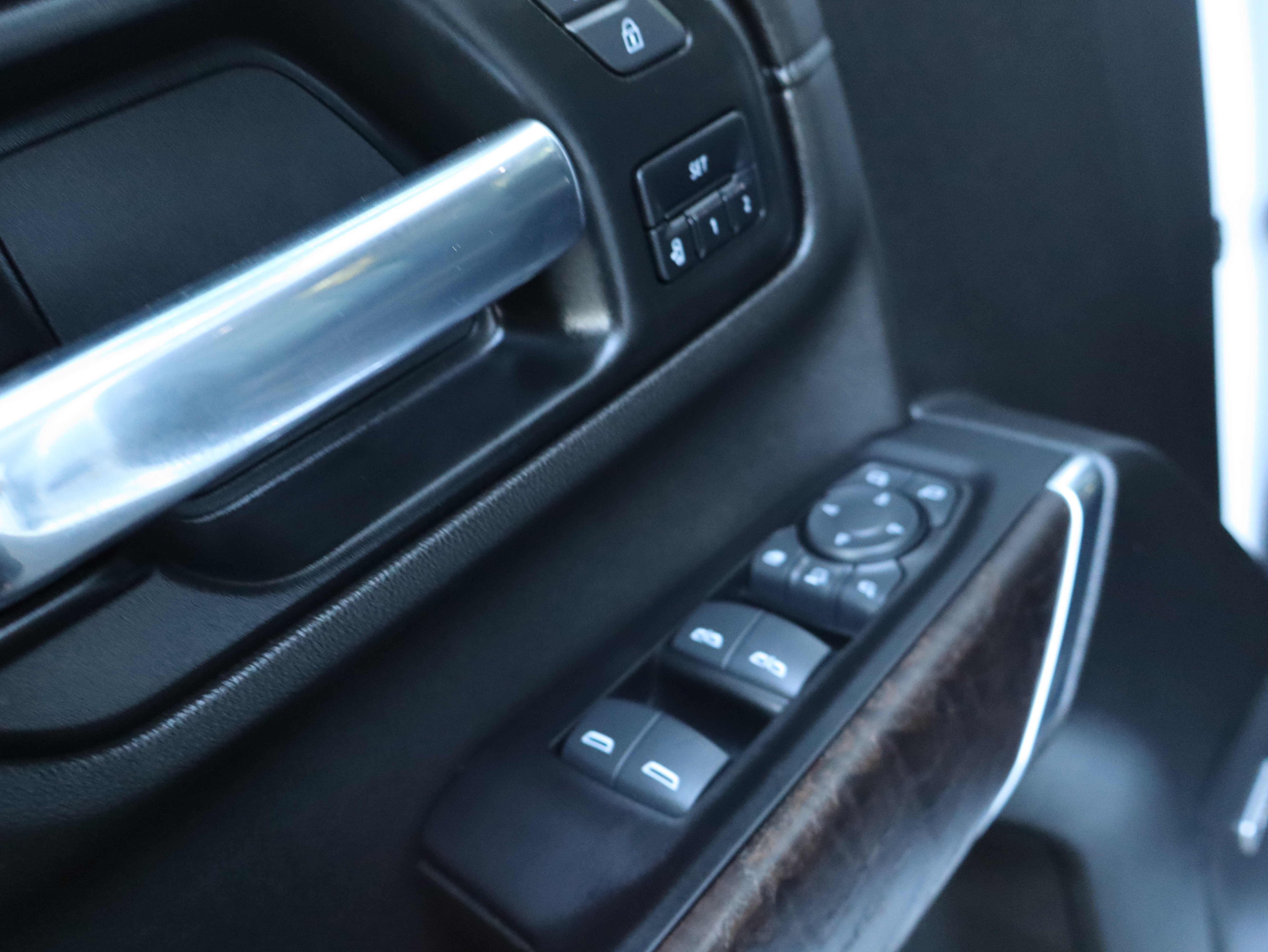 Used 2022 GMC Sierra 3500 Denali AWD/4WD image 32