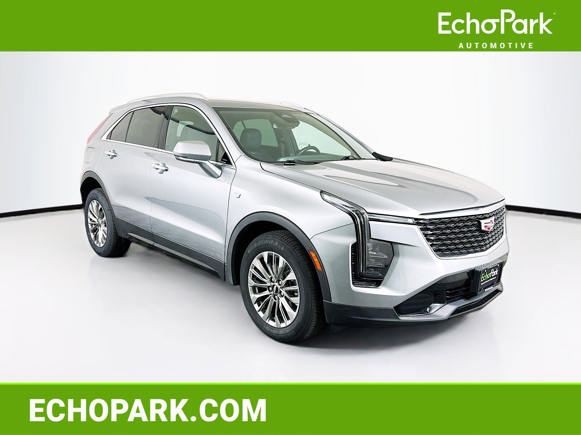Used 2024 Cadillac XT4 Premium Luxury image 1