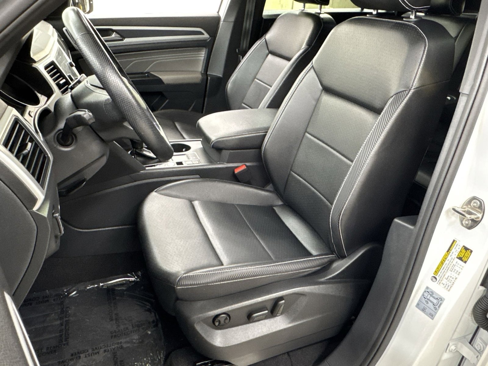 Used 2021 Volkswagen Atlas Cross Sport SE image 4