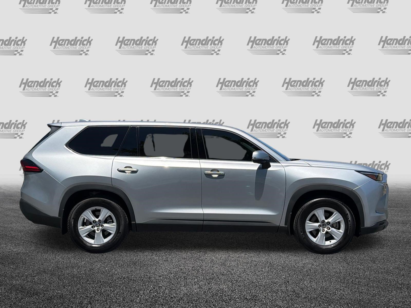 Used 2025 Toyota Grand Highlander AWD Hybrid image 3