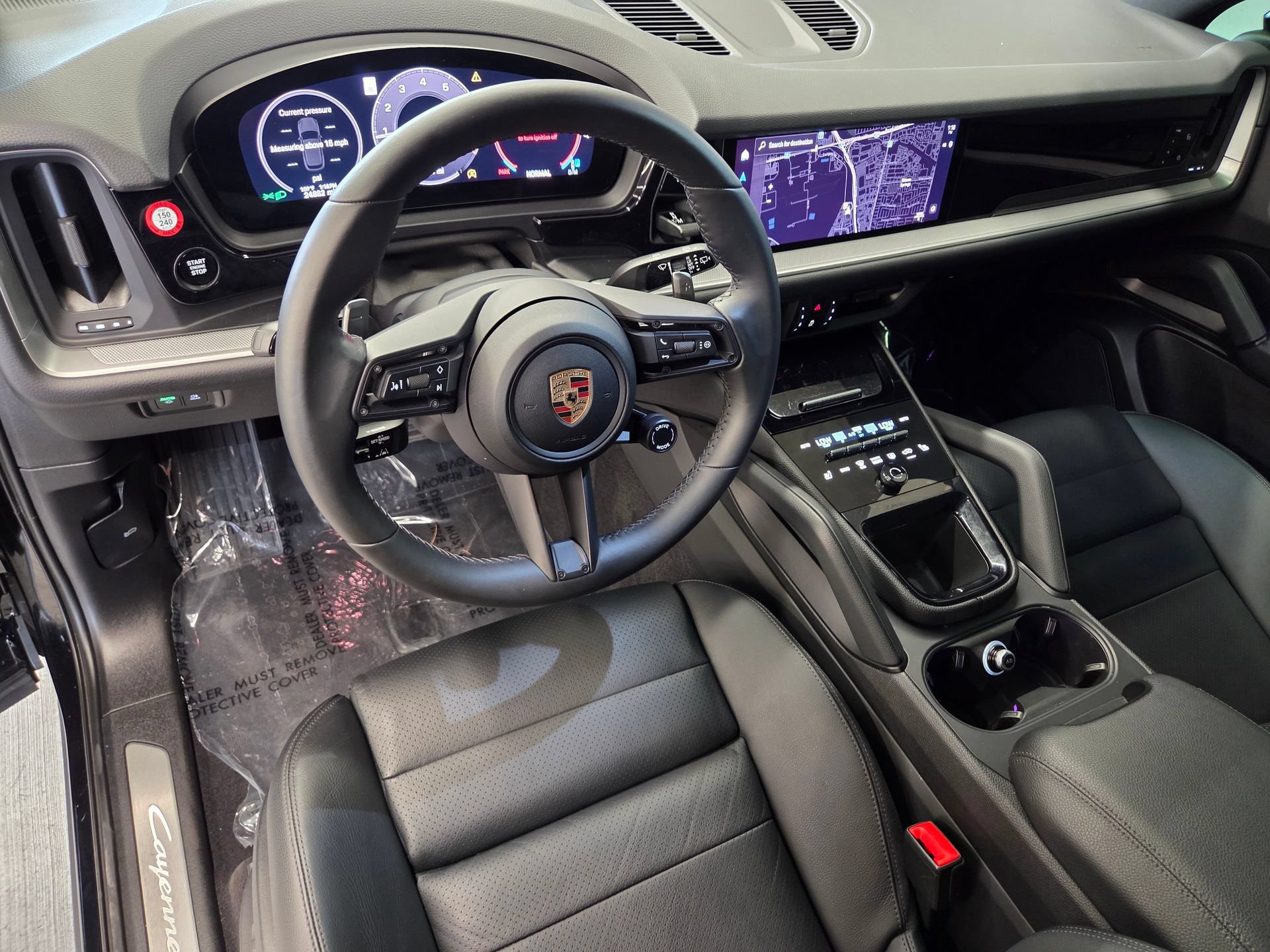 Certified 2024 Porsche Cayenne S AWD/4WD image 4