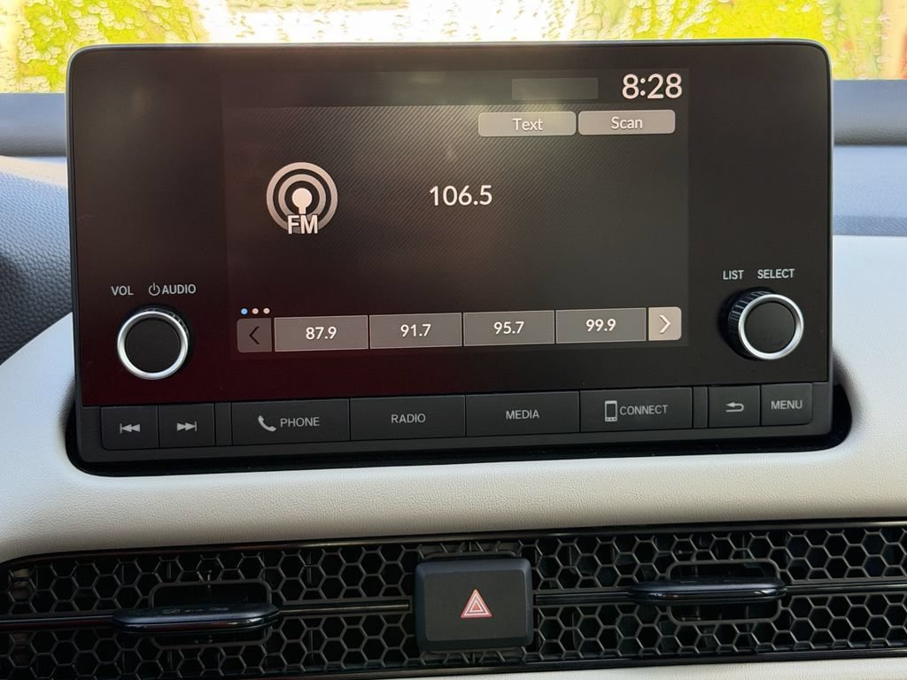 Used 2025 Honda HR-V LX image 21