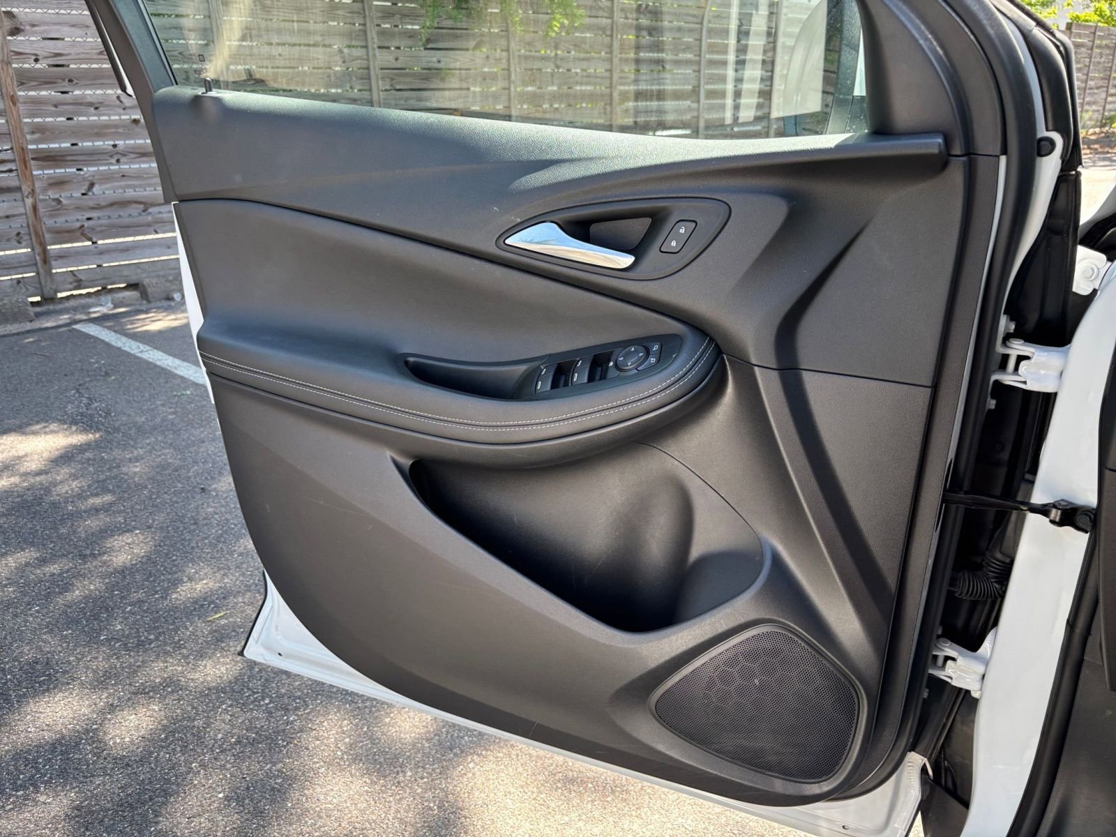 Used 2025 Buick Encore GX Preferred FWD image 18