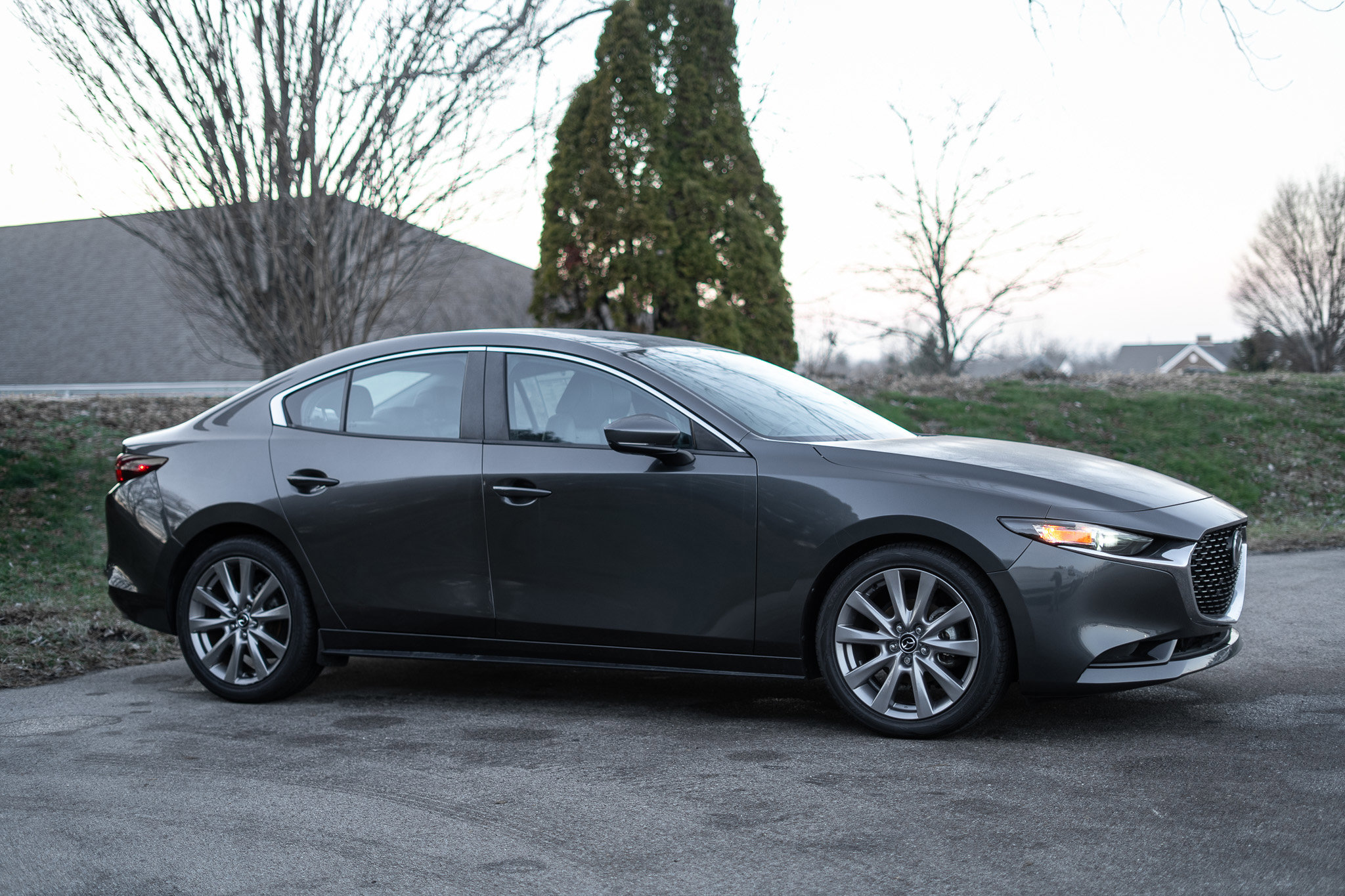 Used 2019 MAZDA MAZDA3 Sedan w/ Select Package image 4