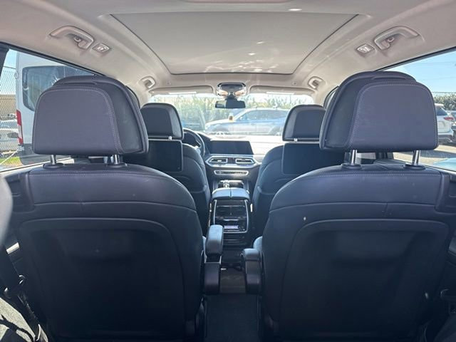 Used 2020 BMW X7 xDrive40i w/ Executive Package image 14