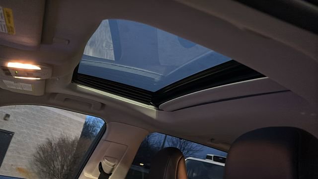 Used 2023 Toyota Highlander XLE w/ Protection Package #3 (TMS) image 8