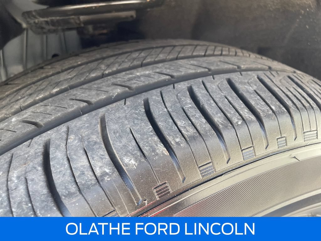 Certified 2025 Ford Explorer Active AWD/4WD image 30