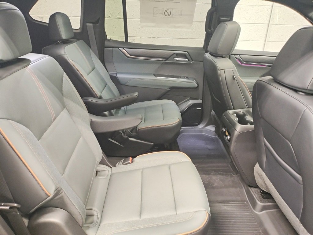 New 2026 GMC Acadia AT4 w/ Luxury Package image 12