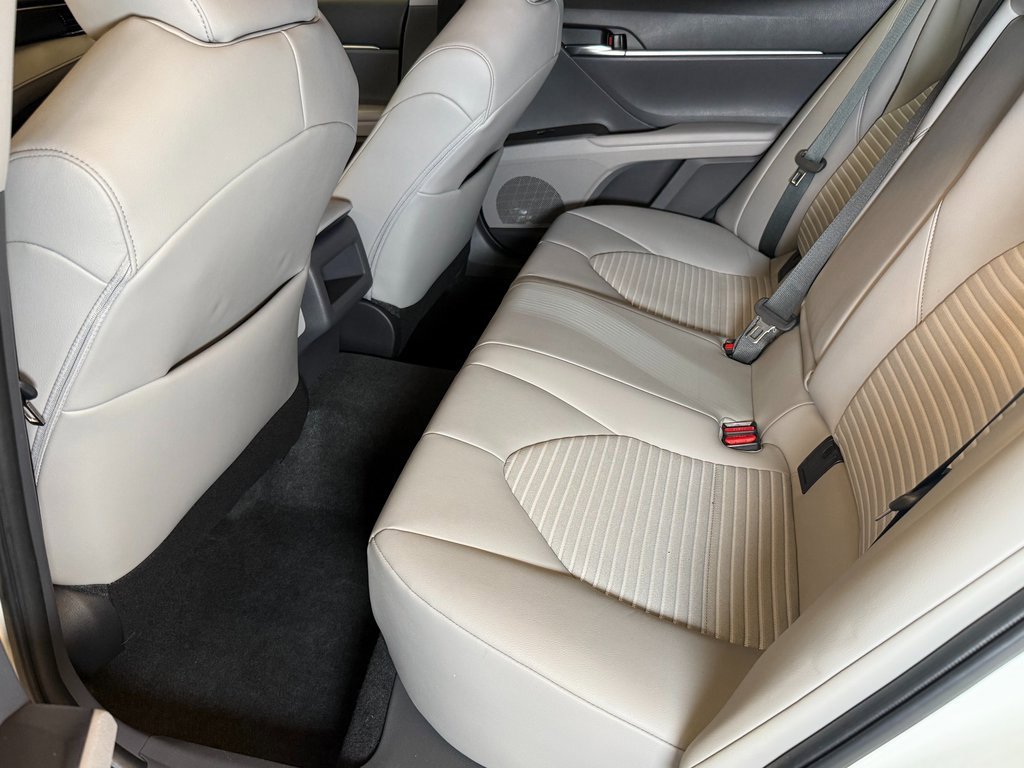 Used 2022 Toyota Camry SE image 21