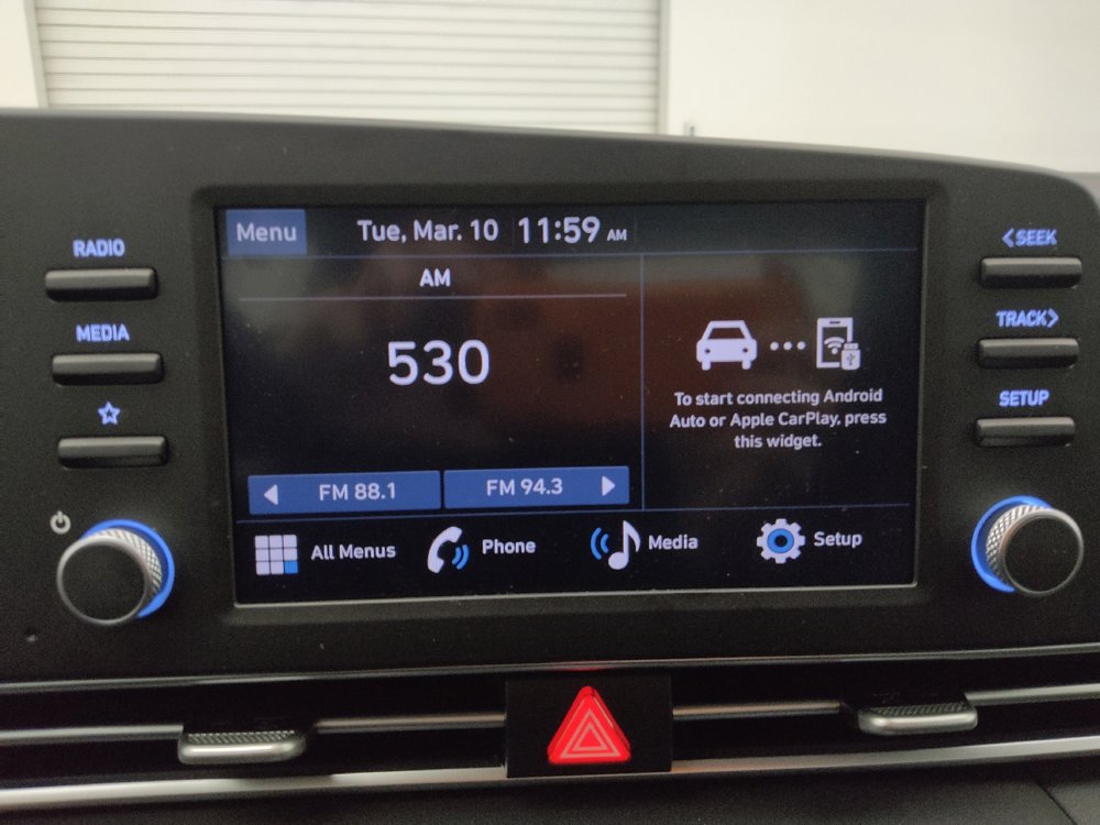 Used 2025 Hyundai Elantra SE image 25