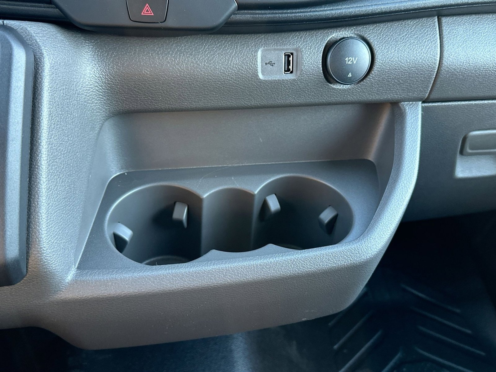 New 2026 Ford Transit 250 148 Medium Roof w/ Load Area Protection Package image 27