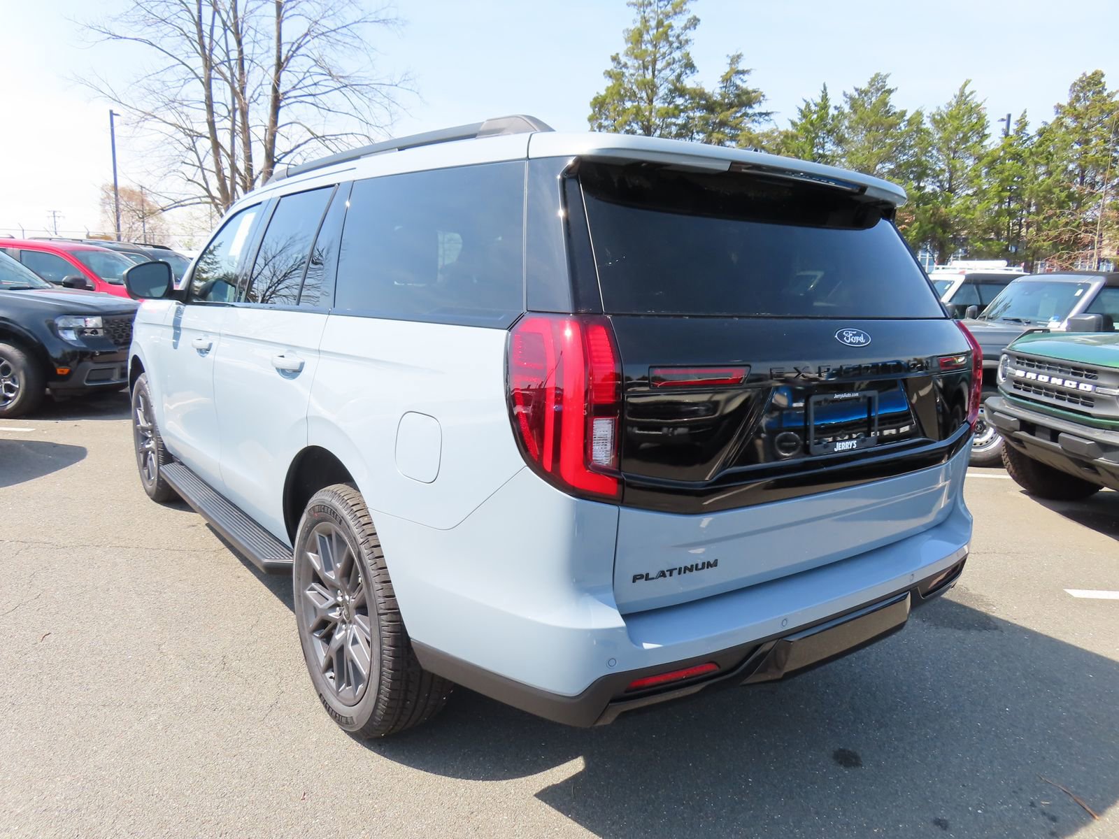 New 2026 Ford Expedition Platinum image 6