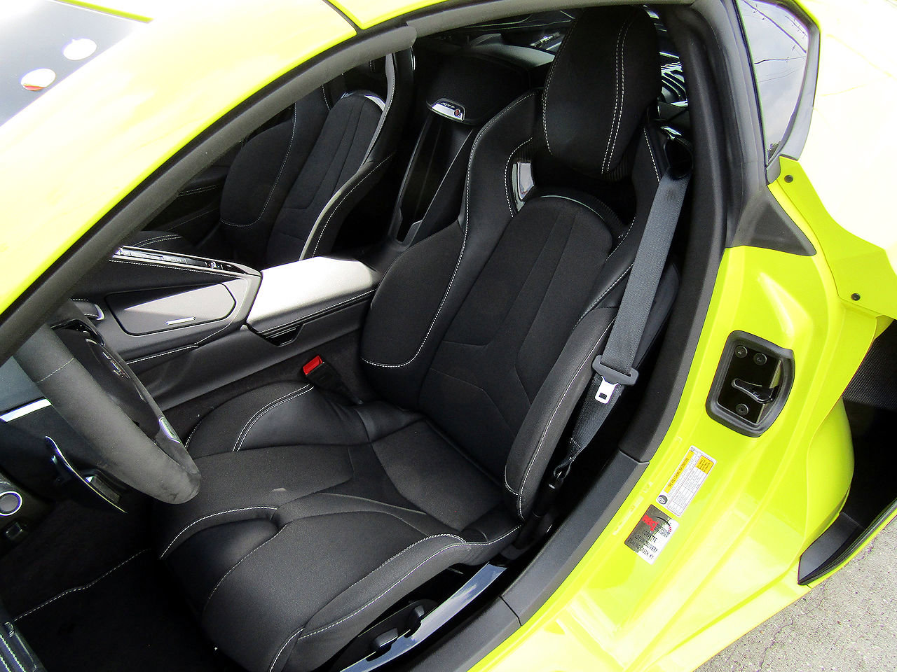 Used 2024 Chevrolet Corvette Z06 image 9