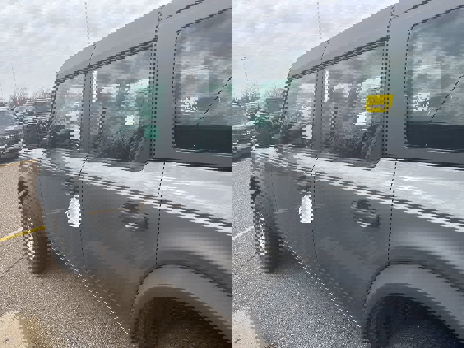 New 2026 Ford Bronco 4-Door image 4