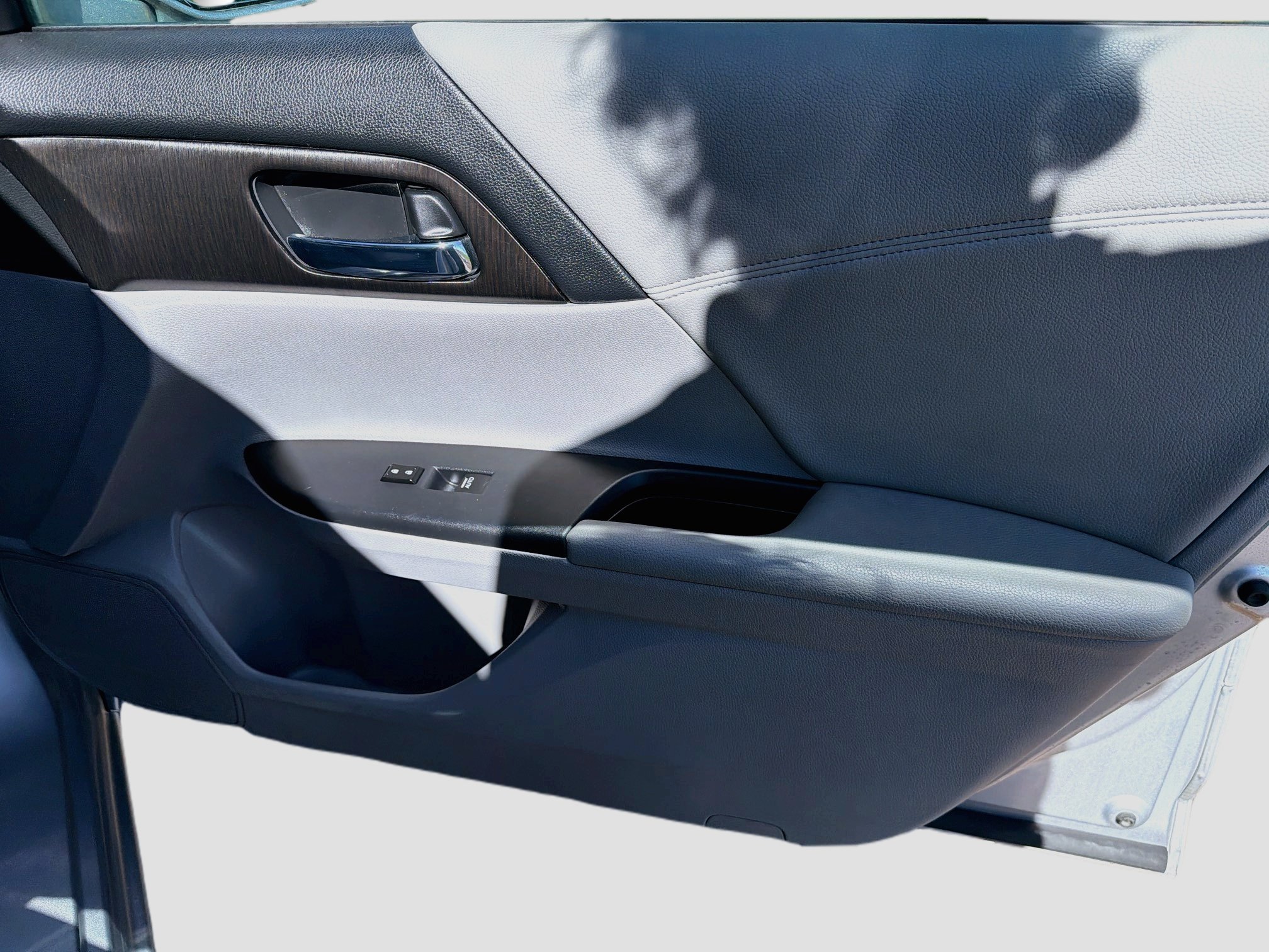 Used 2014 Honda Accord EX-L image 31