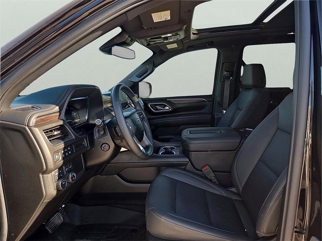 Used 2024 Chevrolet Tahoe Z71 w/ Luxury Package image 12