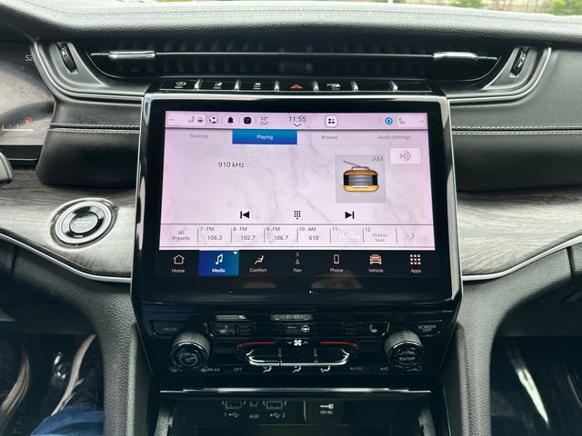 Used 2023 Jeep Grand Cherokee L Limited w/ Black Appearance Package AWD/4WD image 41