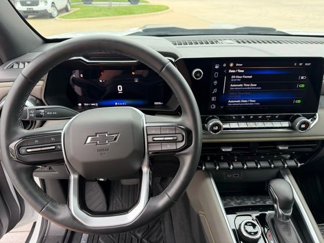 Used 2024 Chevrolet Colorado ZR2 w/ Technology Package AWD/4WD image 12