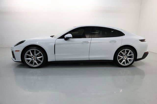 Used 2024 Porsche Panamera 4 image 61