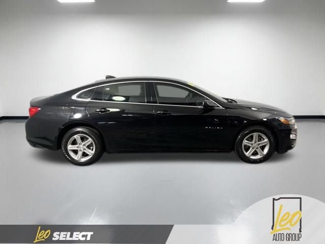Used 2025 Chevrolet Malibu LS FWD image 4