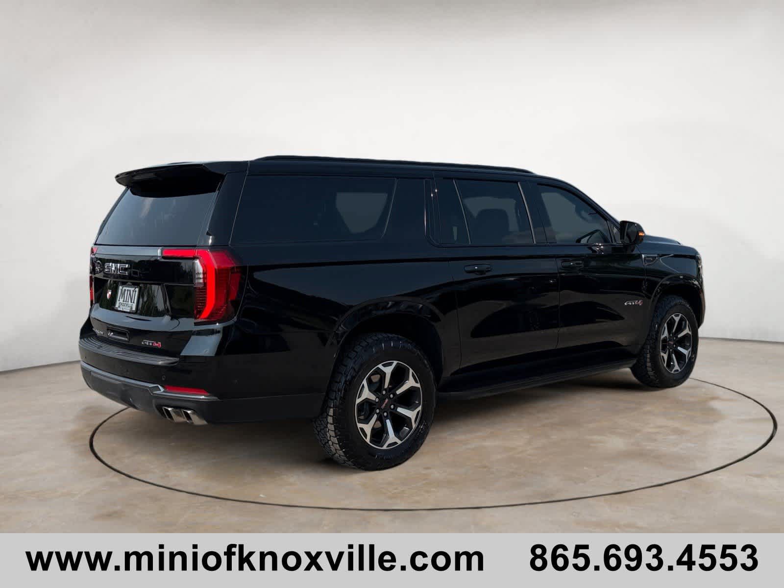Used 2026 GMC Yukon XL AT4 AWD/4WD image 3