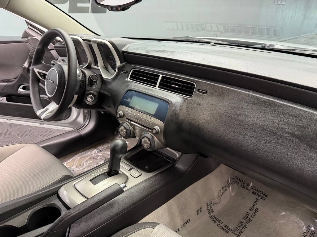Used 2011 Chevrolet Camaro LT RWD image 38